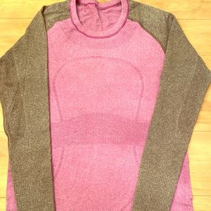 Lululemon seedless long sleeve running shirt